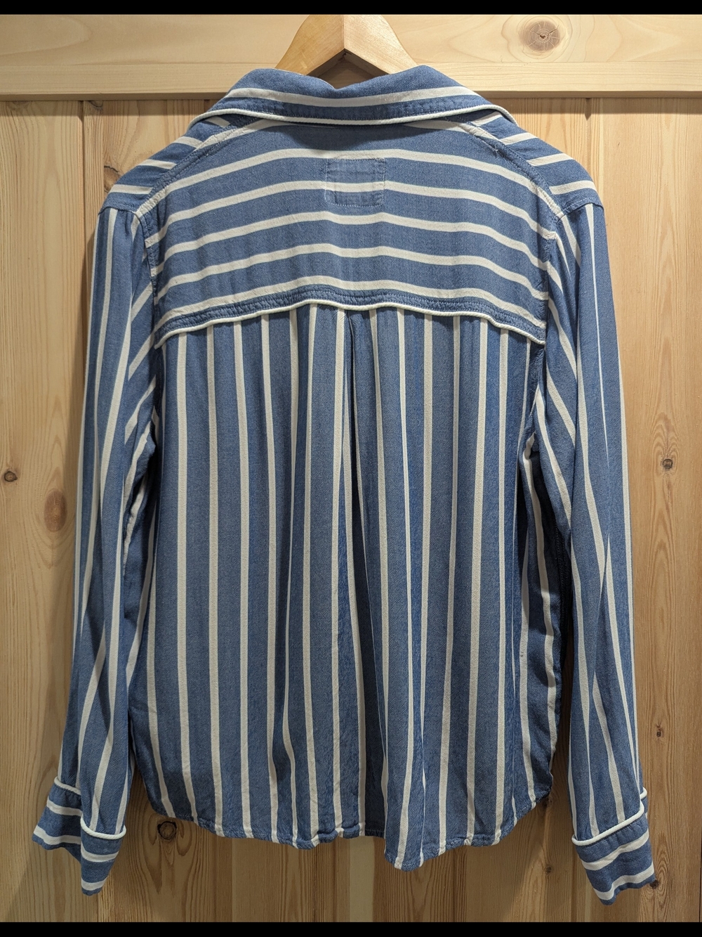 Rails Blue and White Stripe Button-Down Shirt - Picture 4 of 9